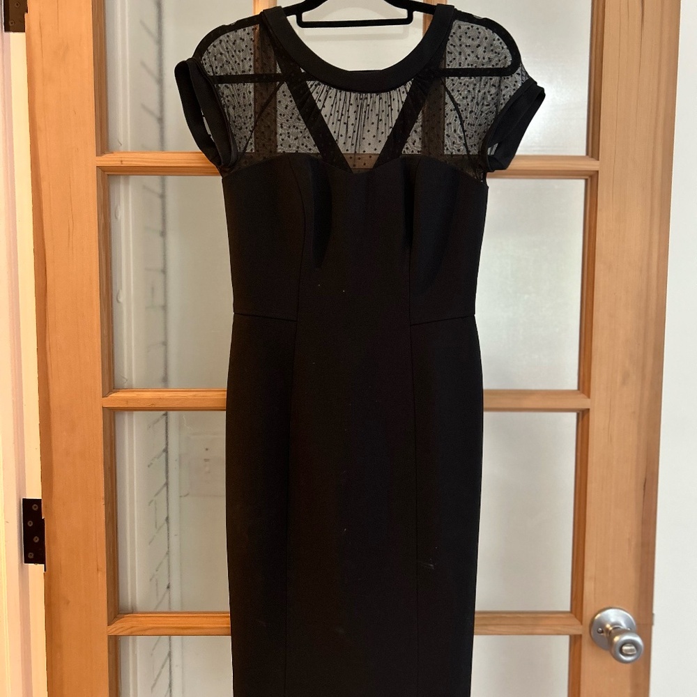 STUNNING and ELEGANT White House Black Market Little Black Dress Size 4